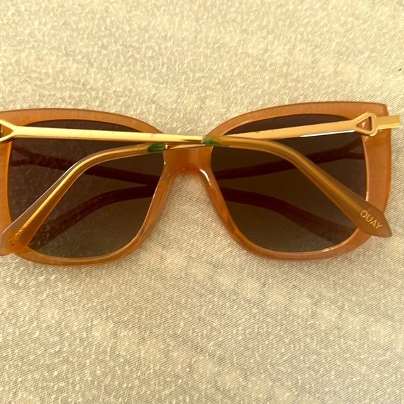 Quay Australia cat eye Chic boho Sunglasses 👓 #quay #fendi #polo #coachbag - Picture 3 of 5